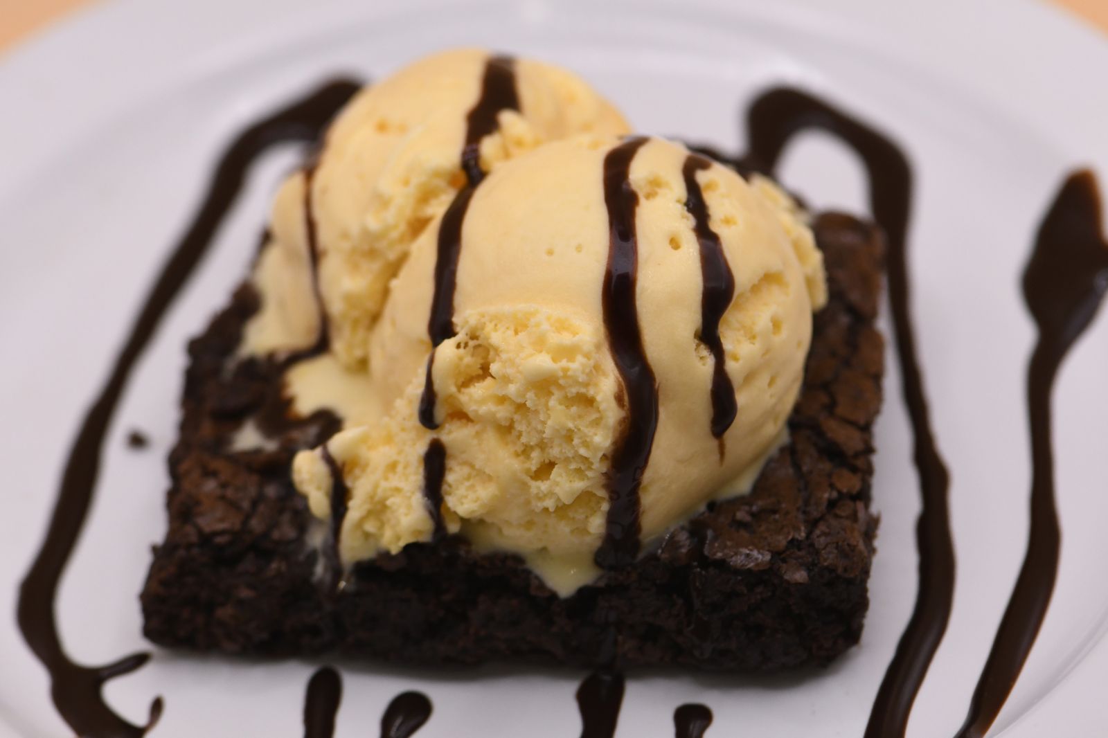 Brownie Delight — Warm brownie, ice cream & chocolate drizzle